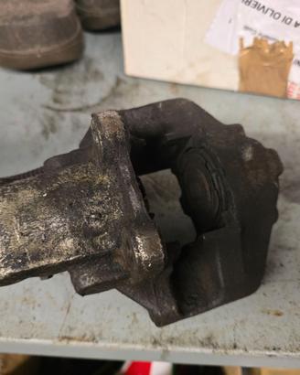 Pinze freno posteriori ALFA ROMEO 75   leggi bene