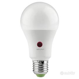 Lampadina LED Sensore Crepuscolare E27 12W 1000lm