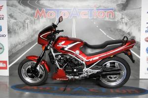 Honda vf 400 f - 1984