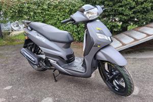 PROMO PEUGEOT TWEET 200 GT GRIGIO