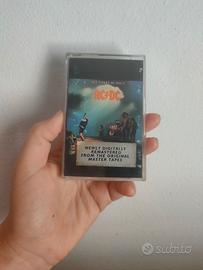 musicassetta degli AC DC let there the rock 