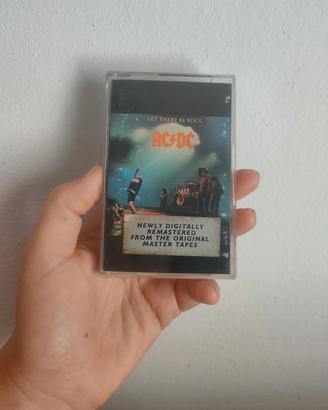 musicassetta degli AC DC let there the rock 