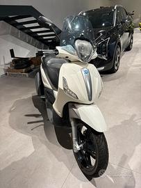 Beverly 350 sport touring