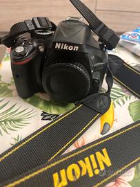 Nikon 5200