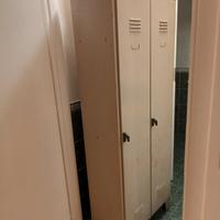 armadietto in metallo 