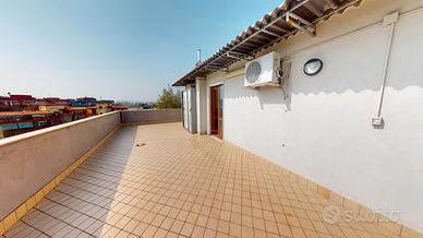 Trilocale in Parco con terrazzo, box e posti auto