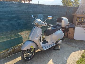 vespa gts hitech