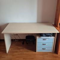 Scrivania + cassettiera