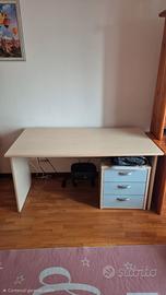 Scrivania + cassettiera