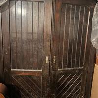 armadio antico in legno massell