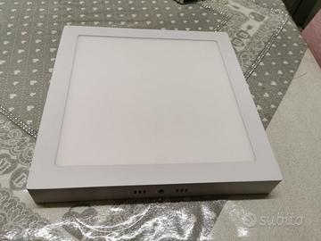 Pannello LED Plafoniera Quadrata 30W Luce Naturale