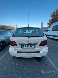 Mercedes Classe B W245 NGT