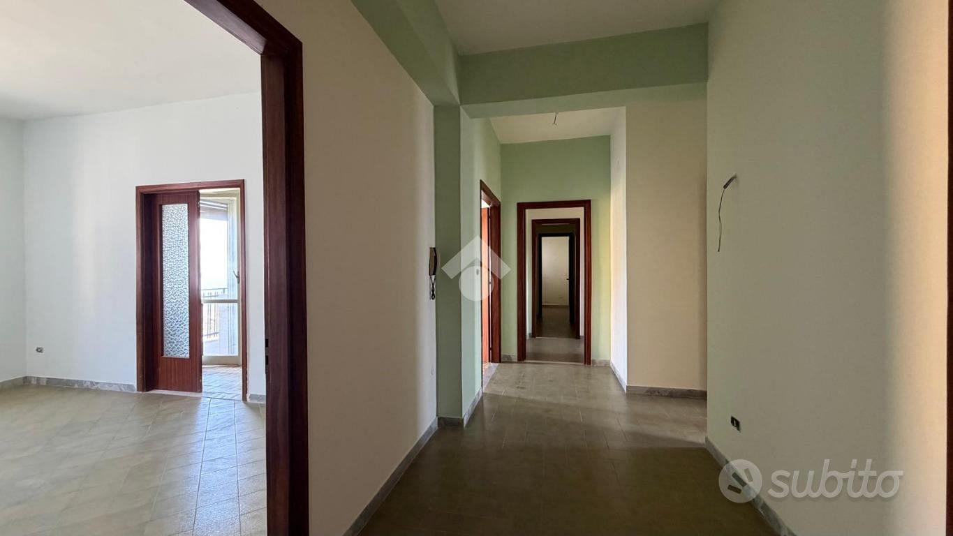 5 LOCALI A CORIGLIANO-ROSSANO - Vista 5