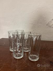 Set 5 Bicchieri Alti in Vetro con Lavorazione