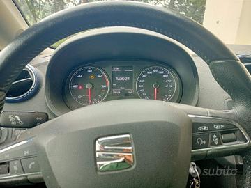 seat Ibiza mod. connect con gancio traino 