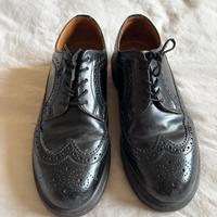 Dr. Martens stringate nere