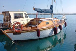 barca a vela  in legno per amatori