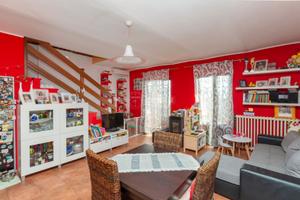 APPARTAMENTO SEMI INDIPENDENTE CON TERRAZZO - NO S