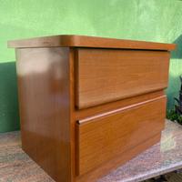 #Comodino in legno 62*42x48