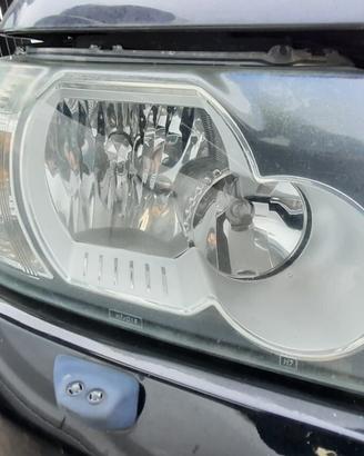 LAND ROVER FREELANDER 2 ANNO 2008 - FARO ANTERIORE