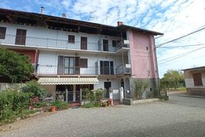 Casa indipendente di 322 m² con più di 5 locali e 