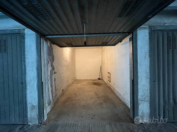 Mondovì (CN), garage