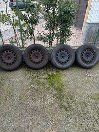 Cerchi ferro Volkswagen e borchie