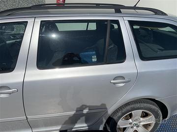 PORTIERA POSTERIORE SINISTRA SKODA Octavia S. Wago