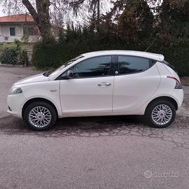 Lancia Ypsilon 0.9 Metano Ecochic