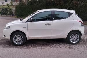 Lancia Ypsilon 0.9 Metano Ecochic