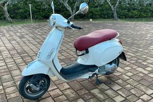 Vespa primavera 125