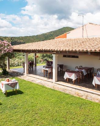 Locale agrituristico e ricettivo immerso nel verde