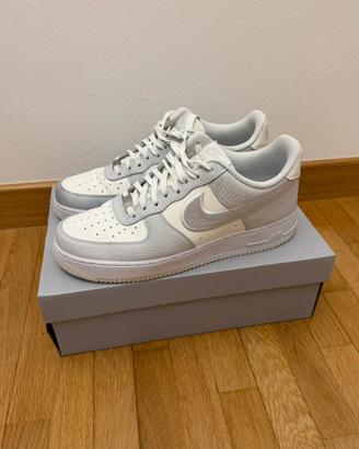 Nike Air Force 1 ‘07 LV8 - Summit Vast Grey