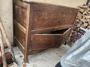Cassapanca in legno massello