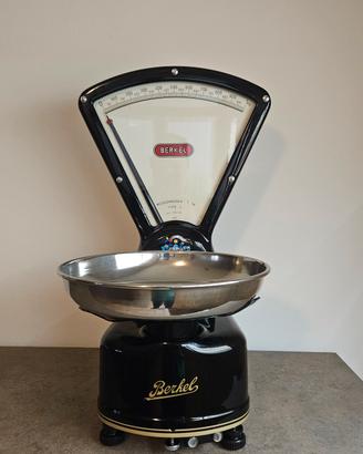 bilancia Berkel vintage restaurata nera antica 