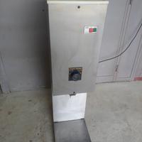 Compattatore bottiglie di vetro