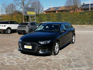 AUDI A4 Avant 40 TDI S tronic Business Advanced