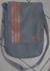 Borsa a tracolla Adidas grigia con strisce arancio