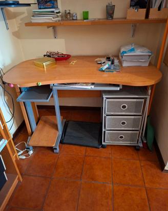 Scrivania porta PC