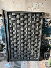 Cancello con difetto verniciatura