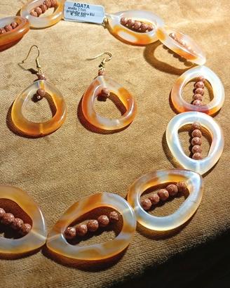 collana+orecchini  agata e coralli pietra di luna