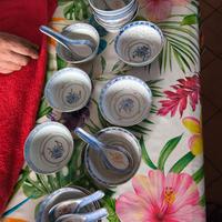 Ciotoline porcellana cinesi 13 e 6 cucchiai