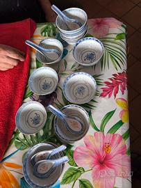 Ciotoline porcellana cinesi 13 e 6 cucchiai