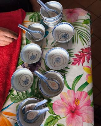 Ciotoline porcellana cinesi 13 e 6 cucchiai