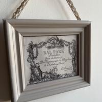 Set di tre cornici in legno con stampe