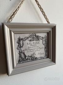 Set di tre cornici in legno con stampe