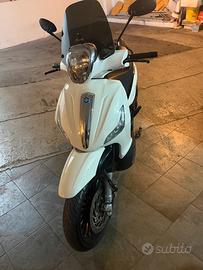 Beverly 300