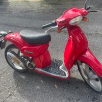 aprilia scarabeo 50 rosso
