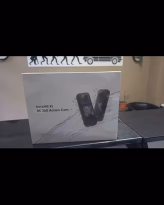 PREZZO NON TRATTABILE - Insta360 X5