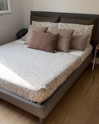 Letto matrimoniale con materasso